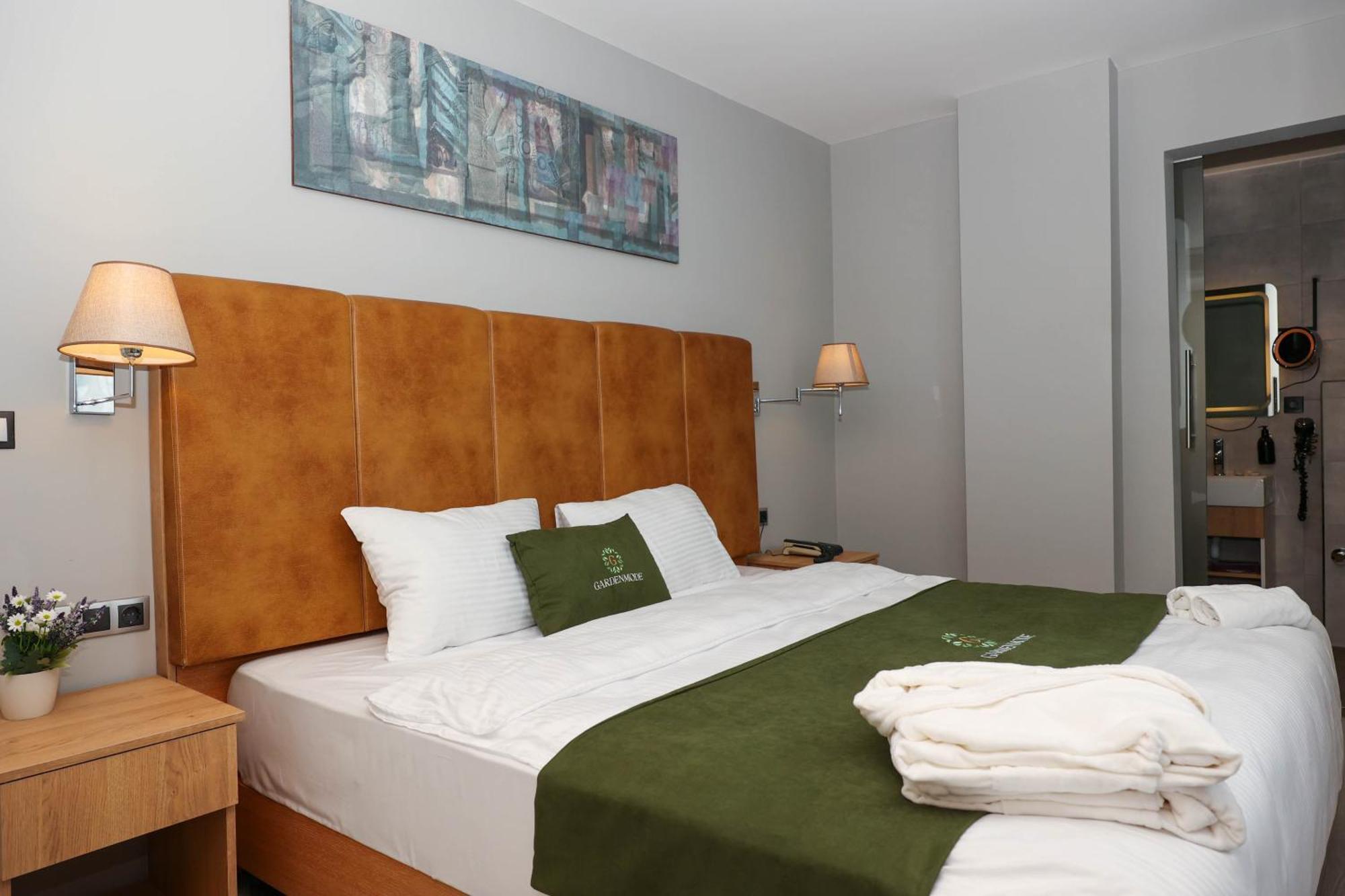 Gardenmode Airport Hotel Tasoluk Bagian luar foto