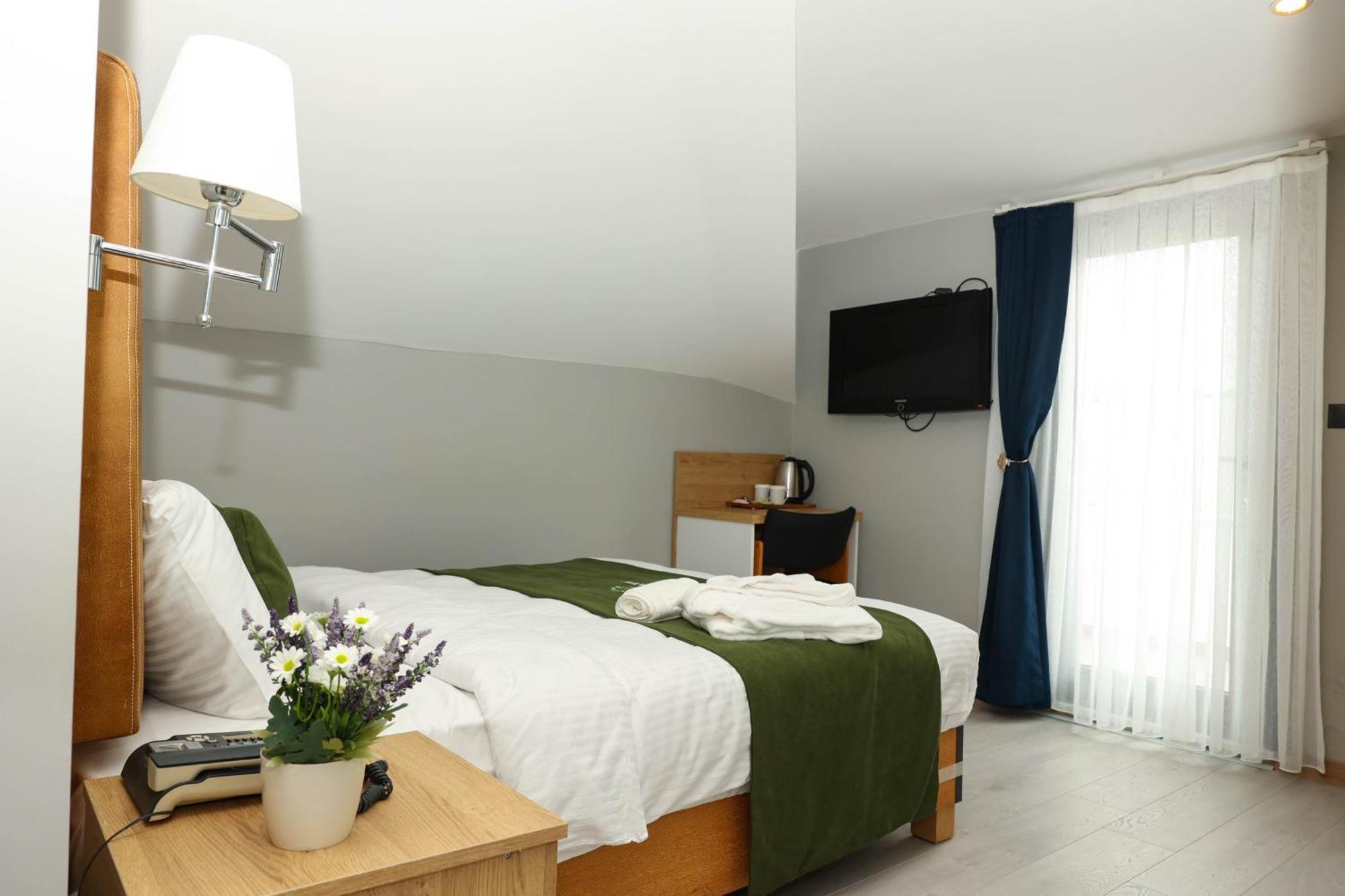 Gardenmode Airport Hotel Tasoluk Bagian luar foto