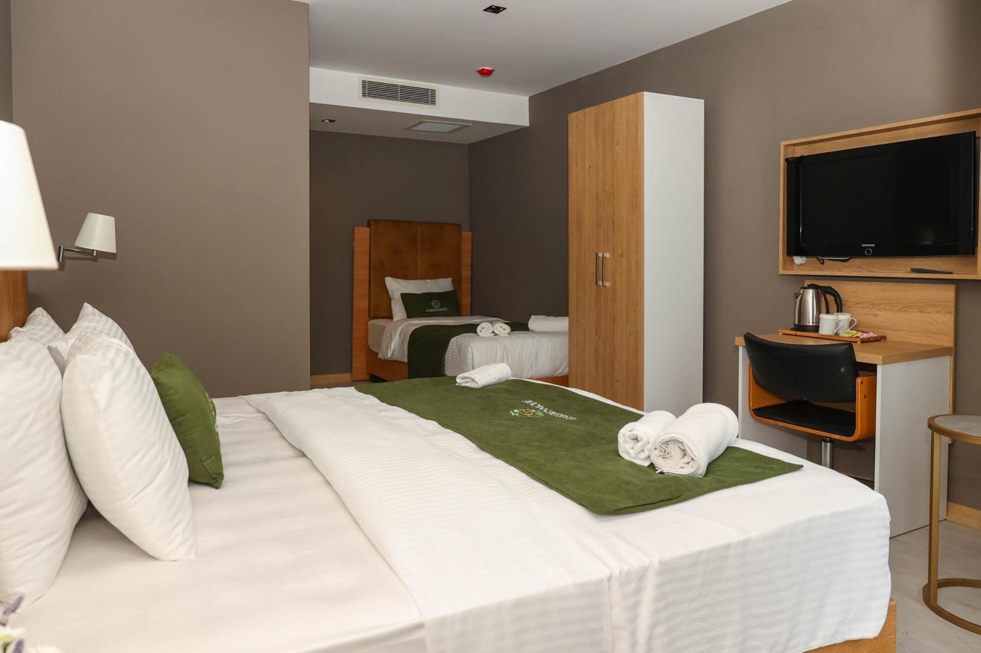 Gardenmode Airport Hotel Tasoluk Bagian luar foto